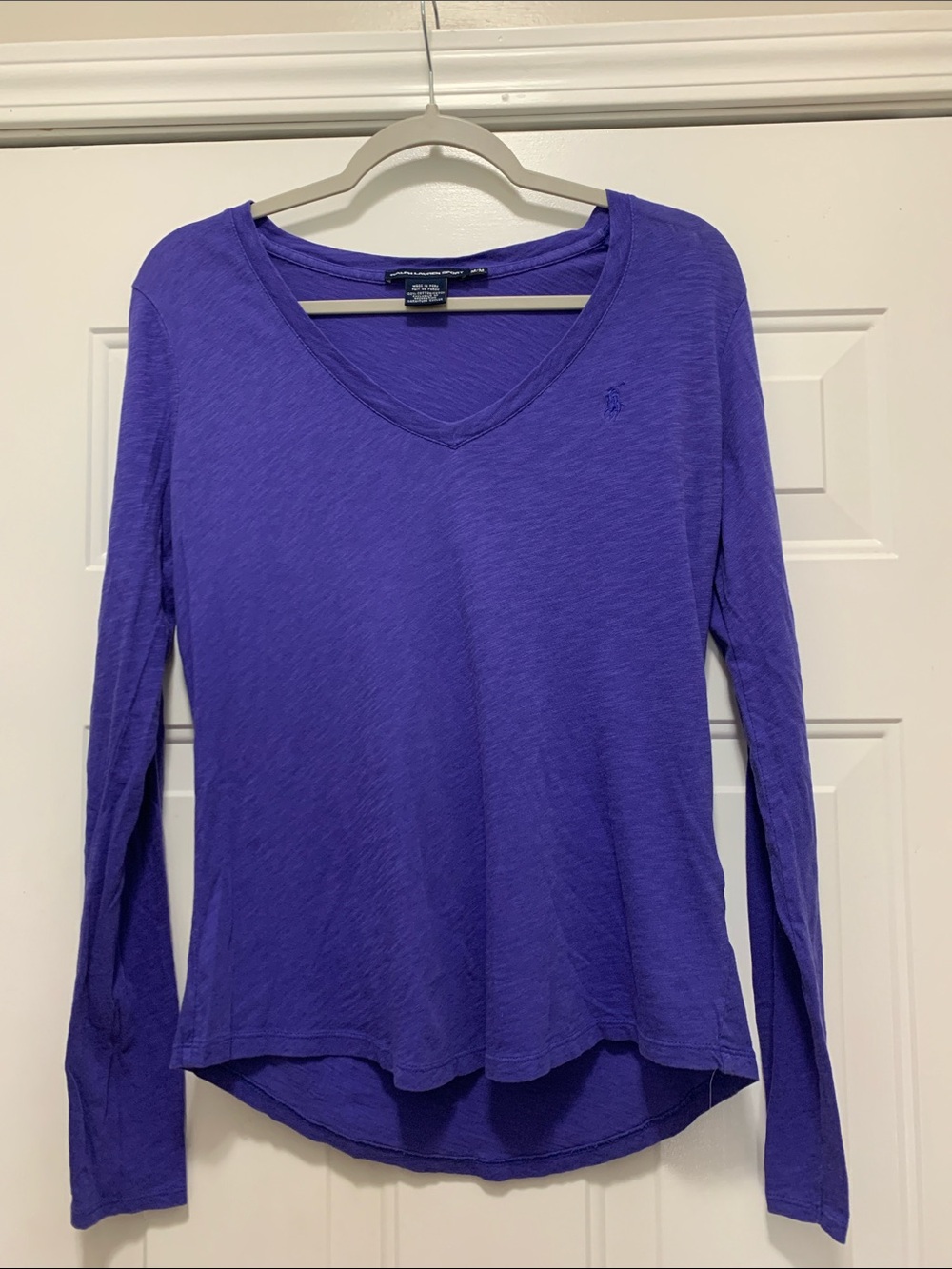 3/$15 Ralph Lauren 100% Cotton Purple V-Neck Long Sleeve Tee Size Medium
